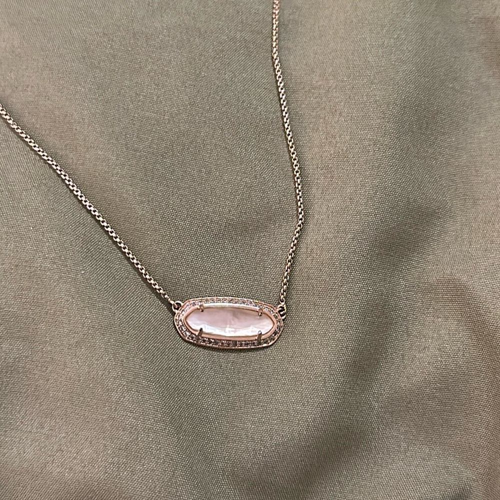 Kendra Scott Necklace